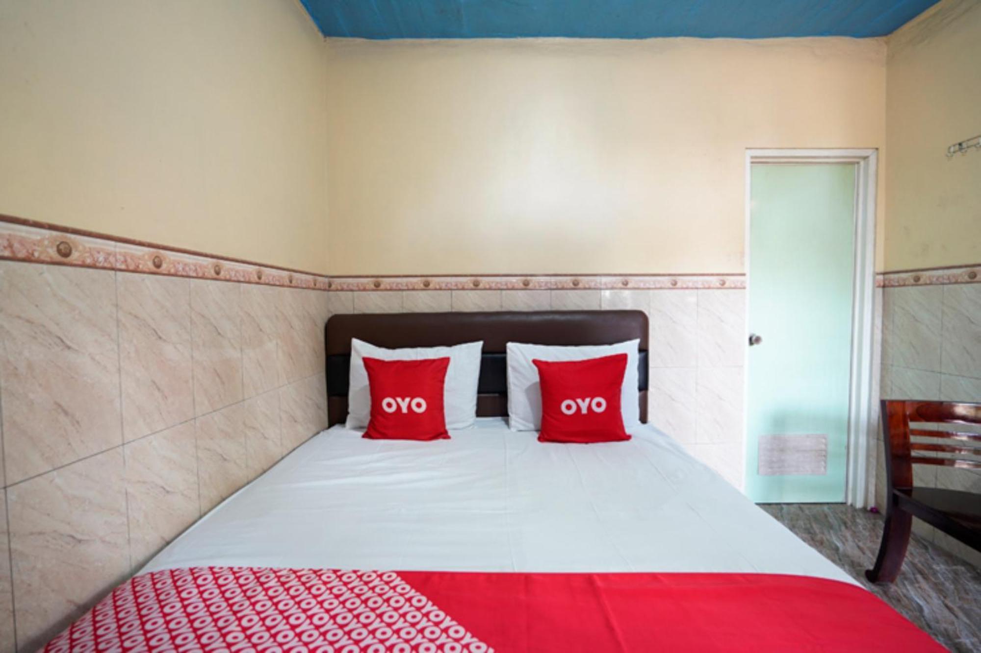 Oyo 927 Carina Hotel Claket Kültér fotó