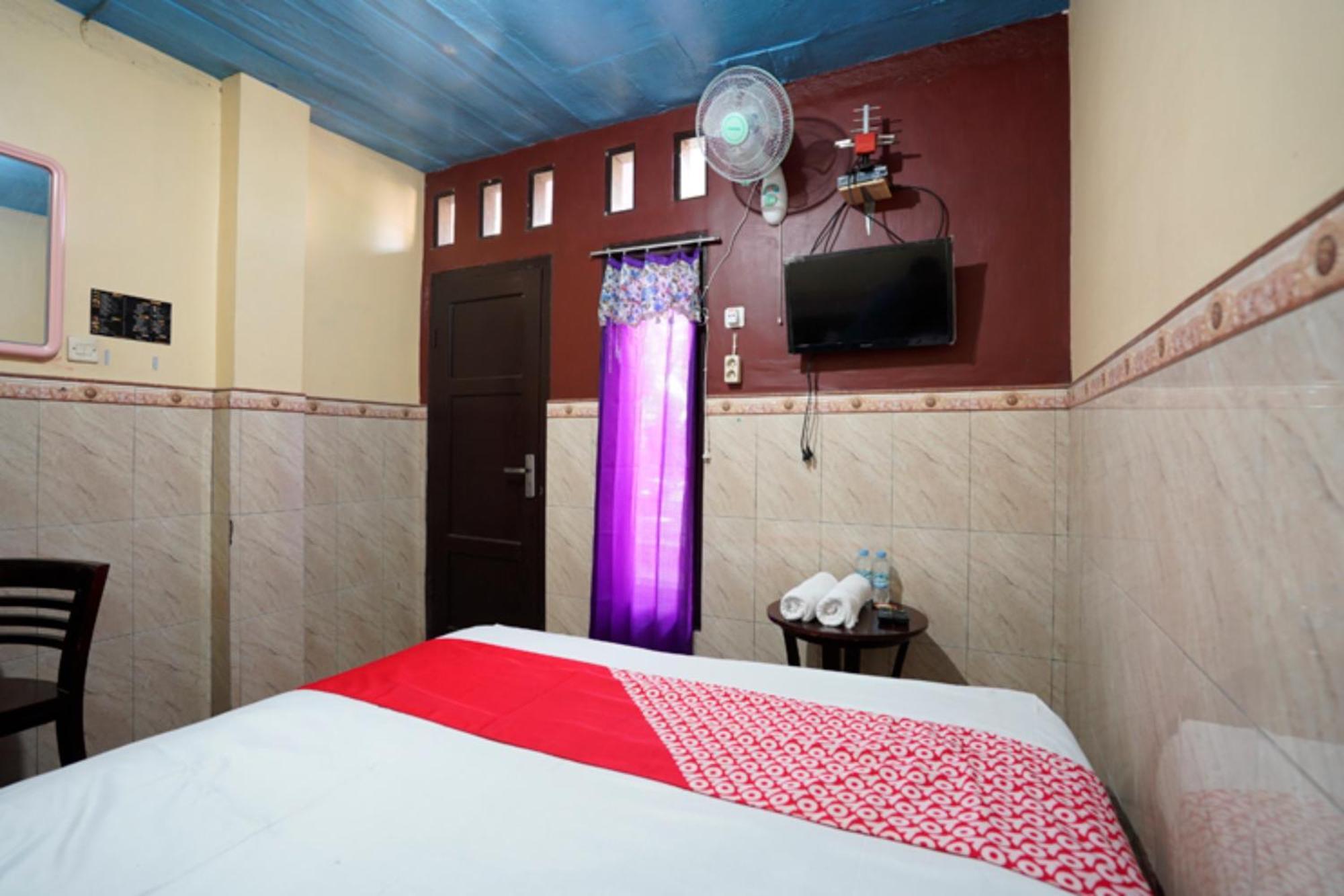 Oyo 927 Carina Hotel Claket Kültér fotó