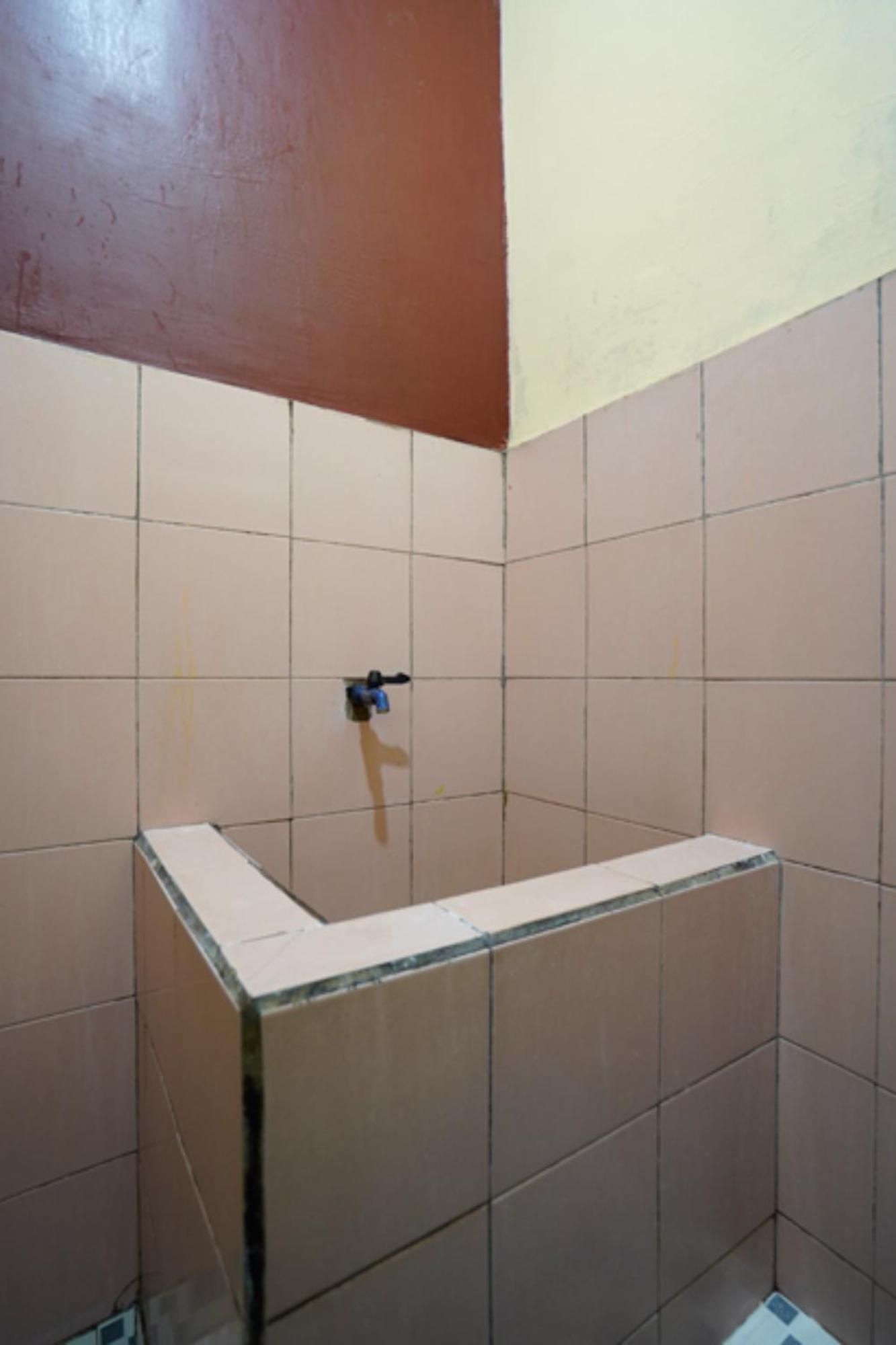 Oyo 927 Carina Hotel Claket Kültér fotó