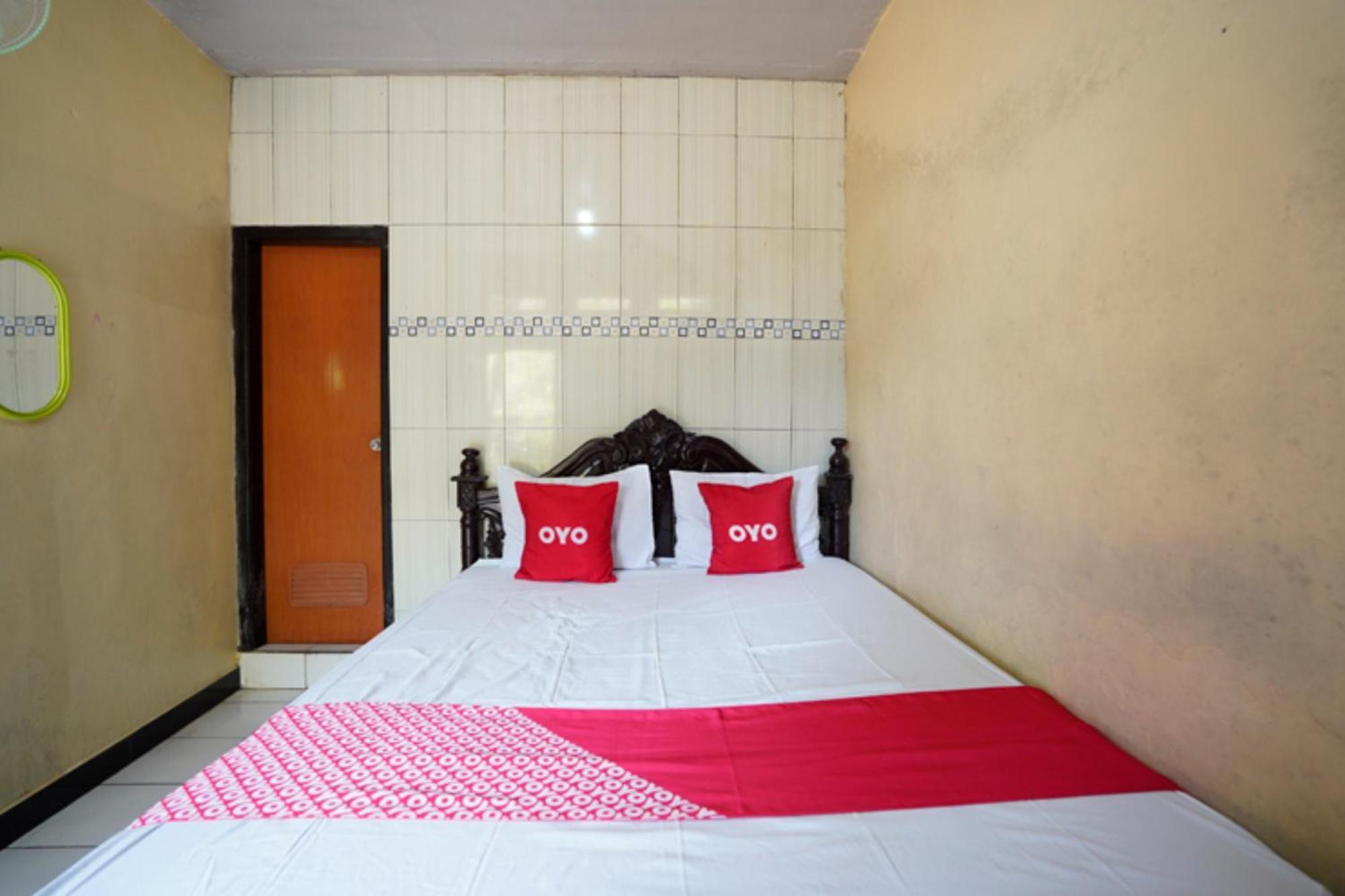 Oyo 927 Carina Hotel Claket Kültér fotó