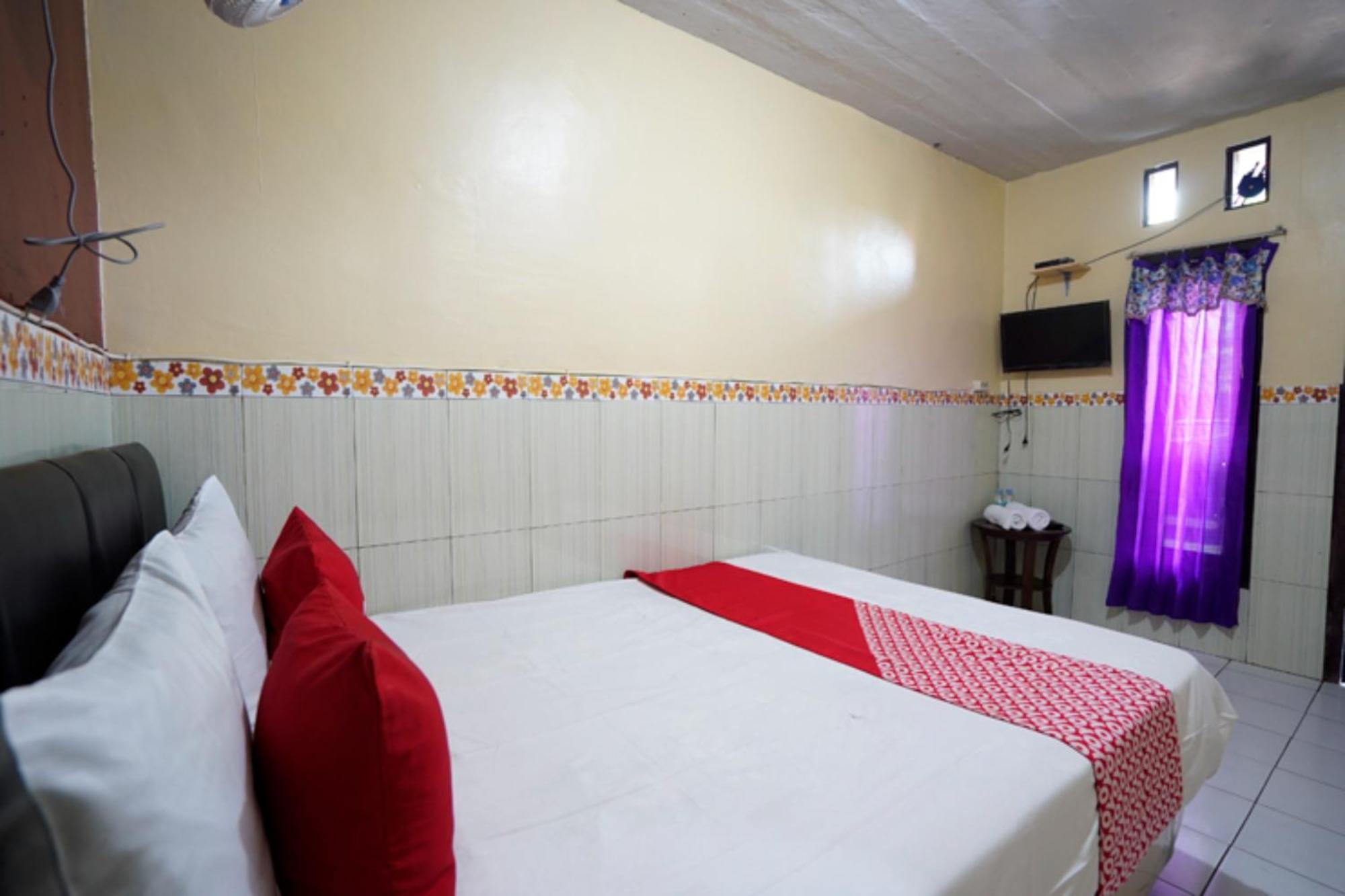 Oyo 927 Carina Hotel Claket Kültér fotó