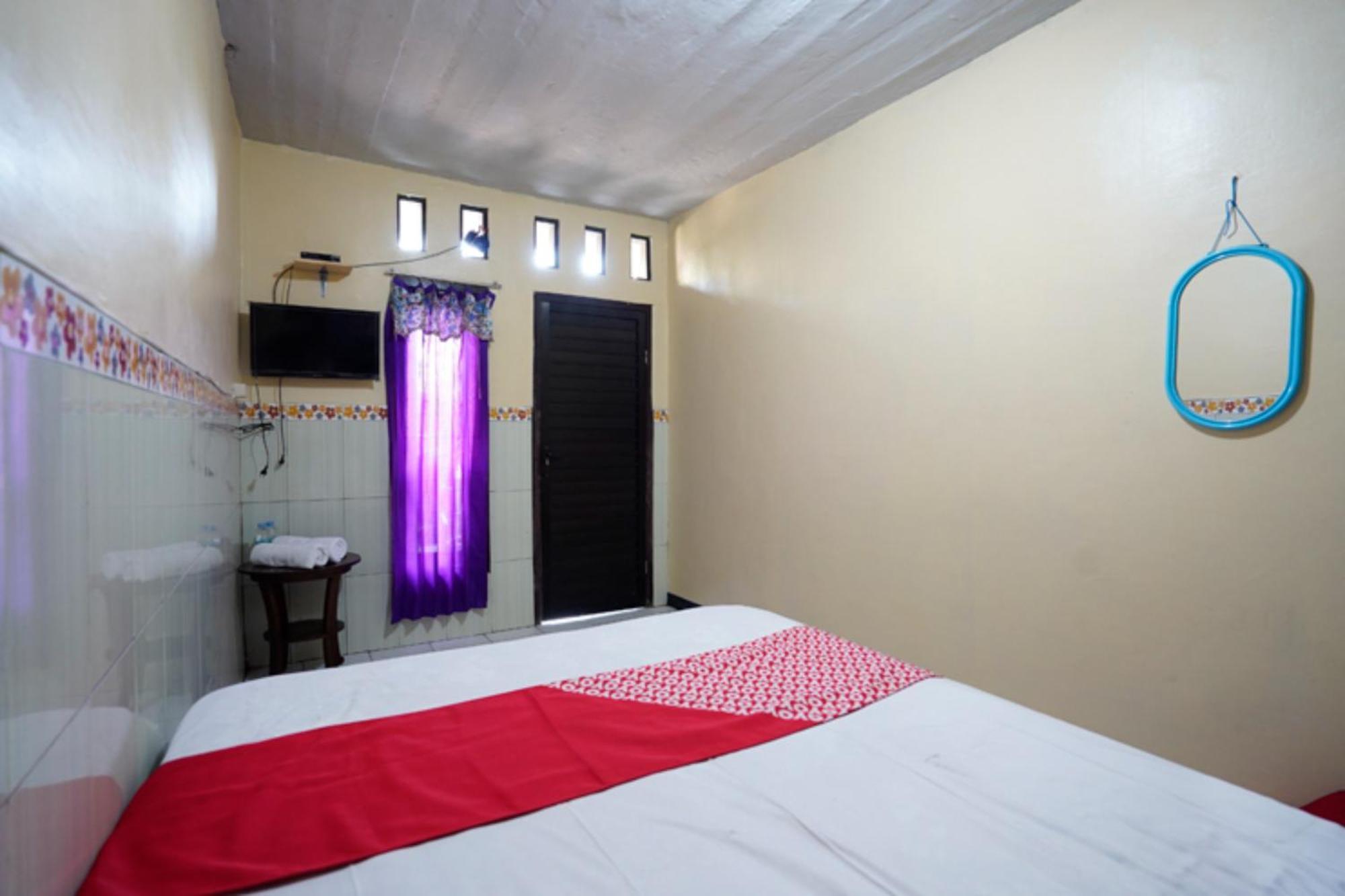 Oyo 927 Carina Hotel Claket Kültér fotó