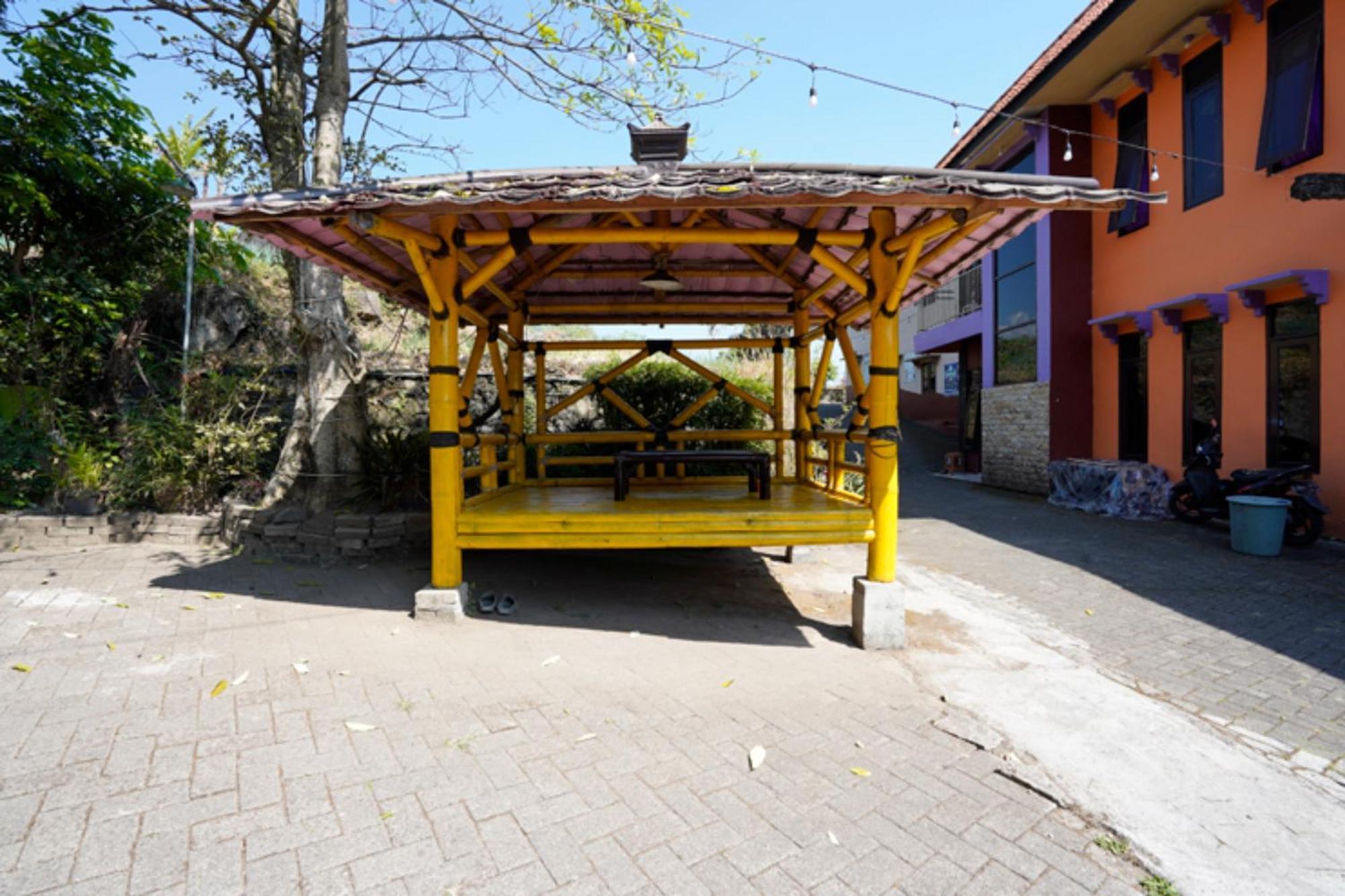 Oyo 927 Carina Hotel Claket Kültér fotó